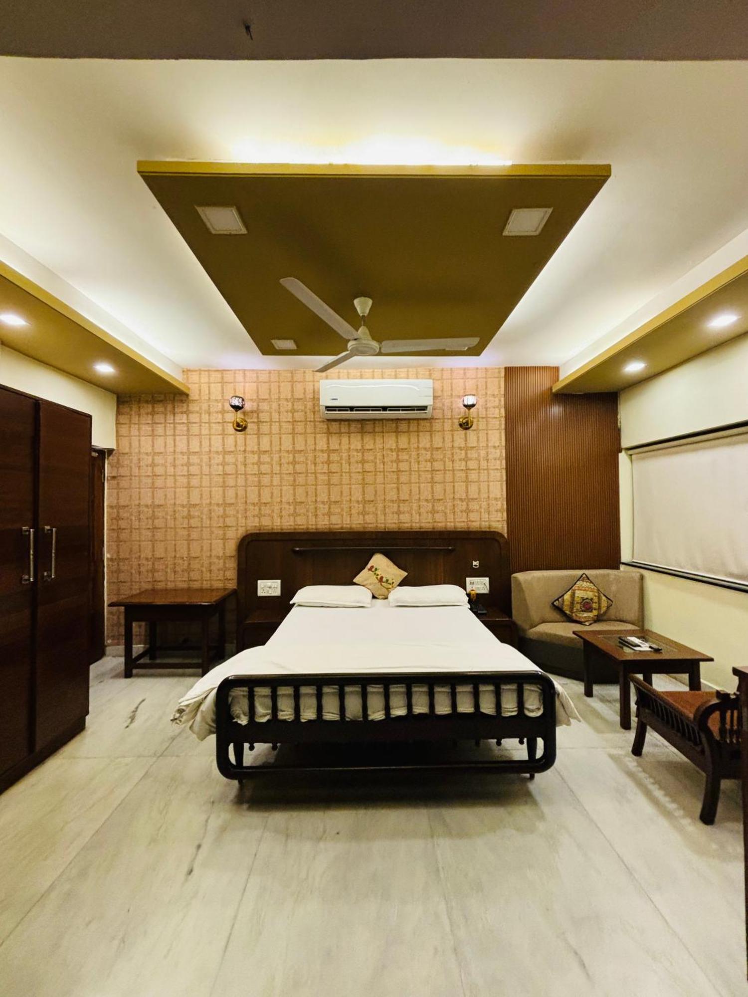 Royal Palms Luxury Service Apartment Nagpur Luaran gambar