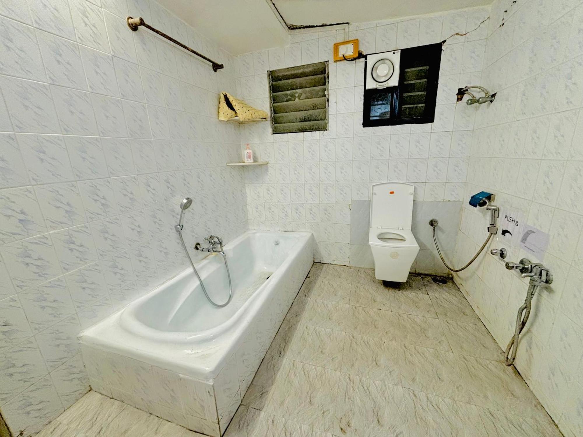 Royal Palms Luxury Service Apartment Nagpur Bilik gambar