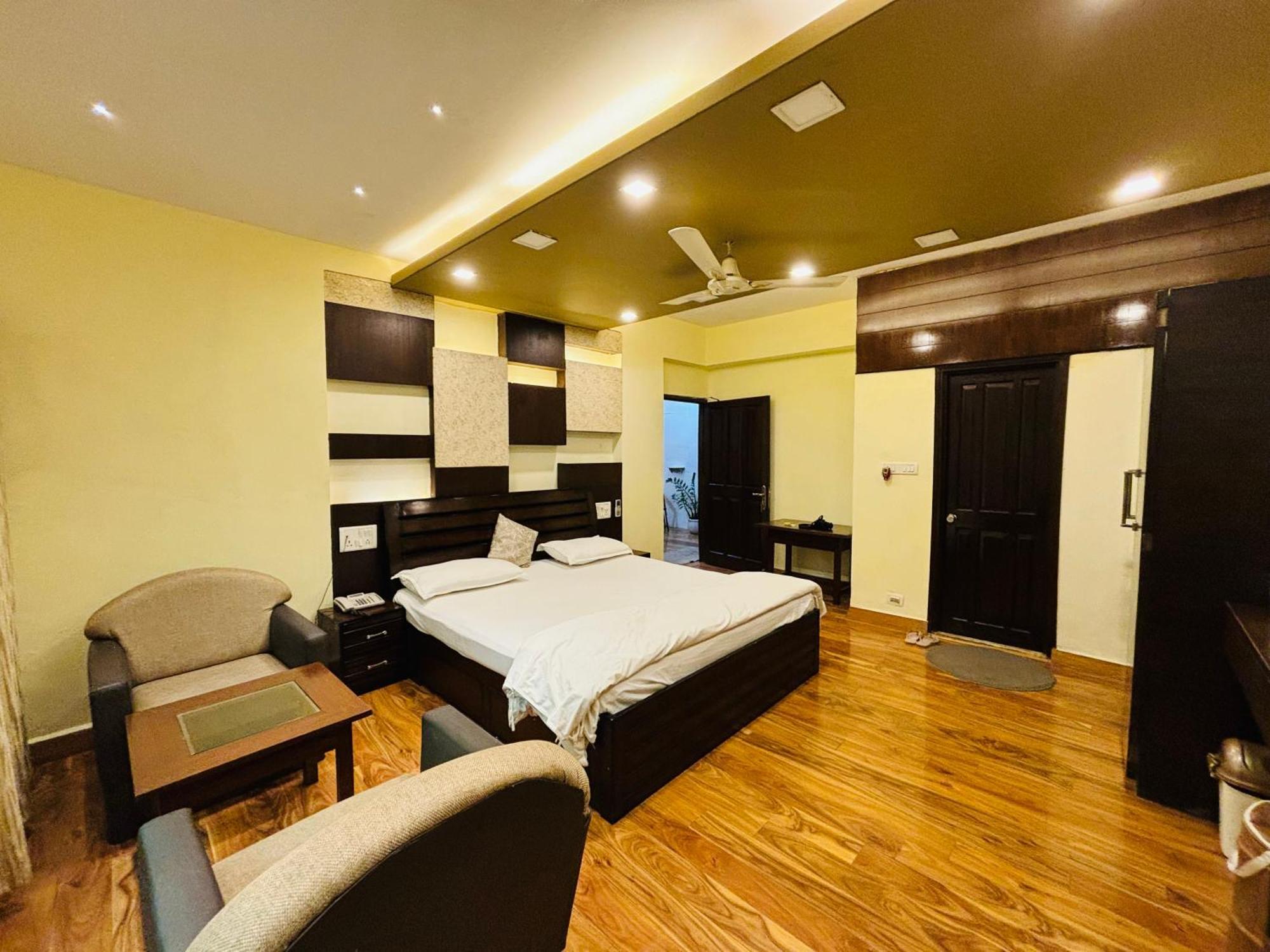 Royal Palms Luxury Service Apartment Nagpur Luaran gambar